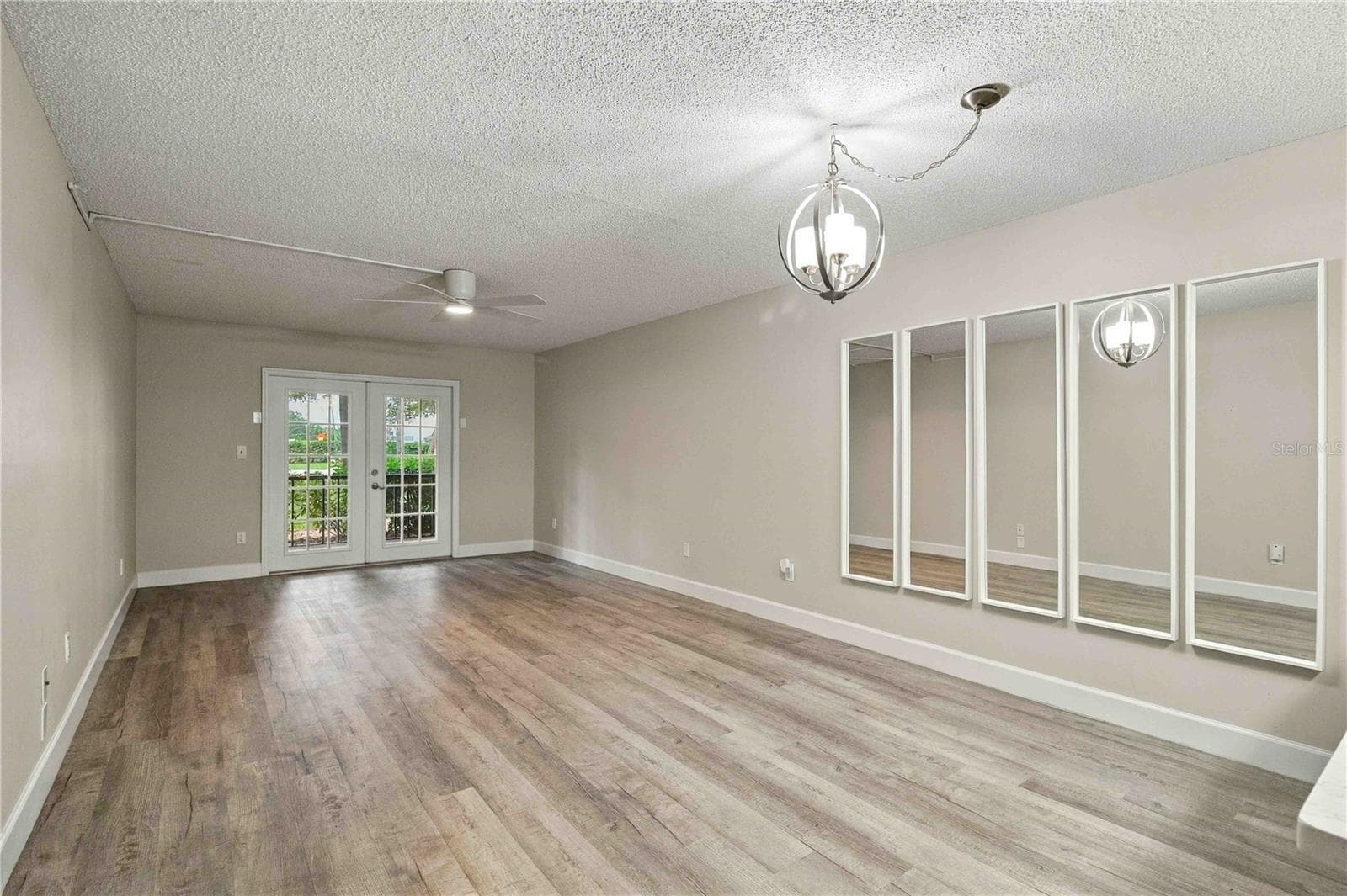 Living Room and Dining Room - 7500 40TH AVE W #105, BRADENTON