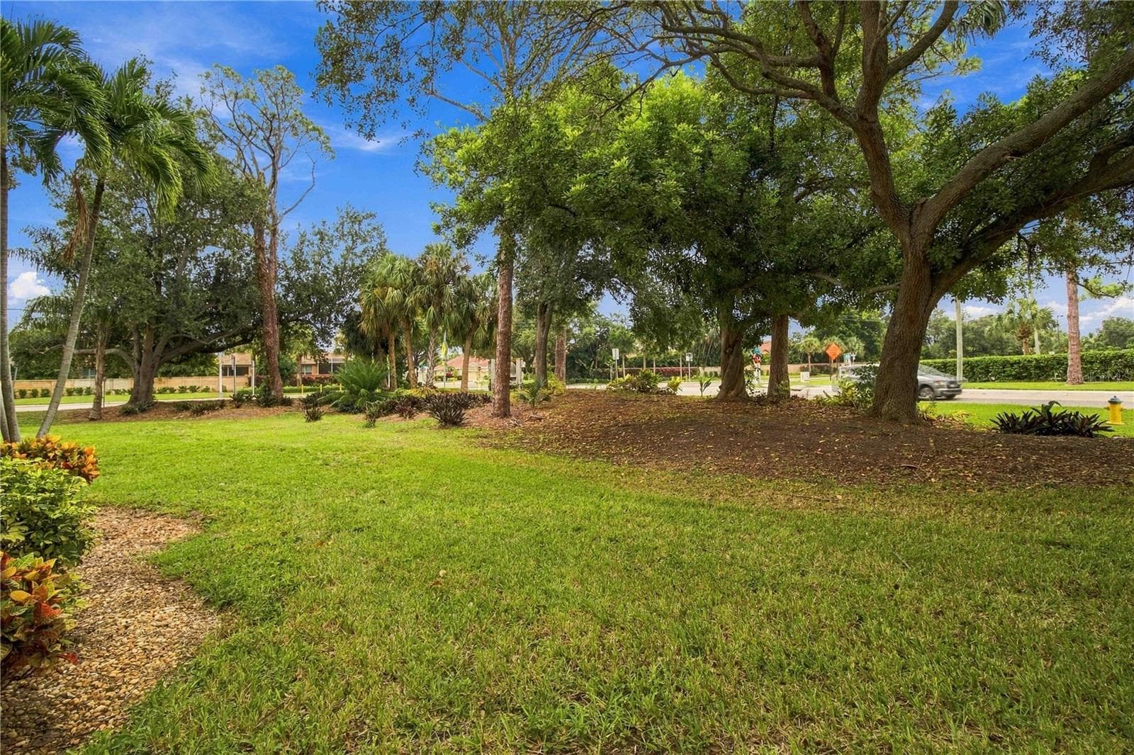 Yard from lanai - 7500 40TH AVE W #105, BRADENTON
