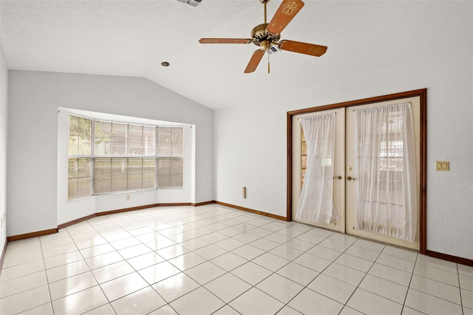 Single Family Residence at 4210 AUGUSTINE RD, SPRING HILL, photo 2 of 23