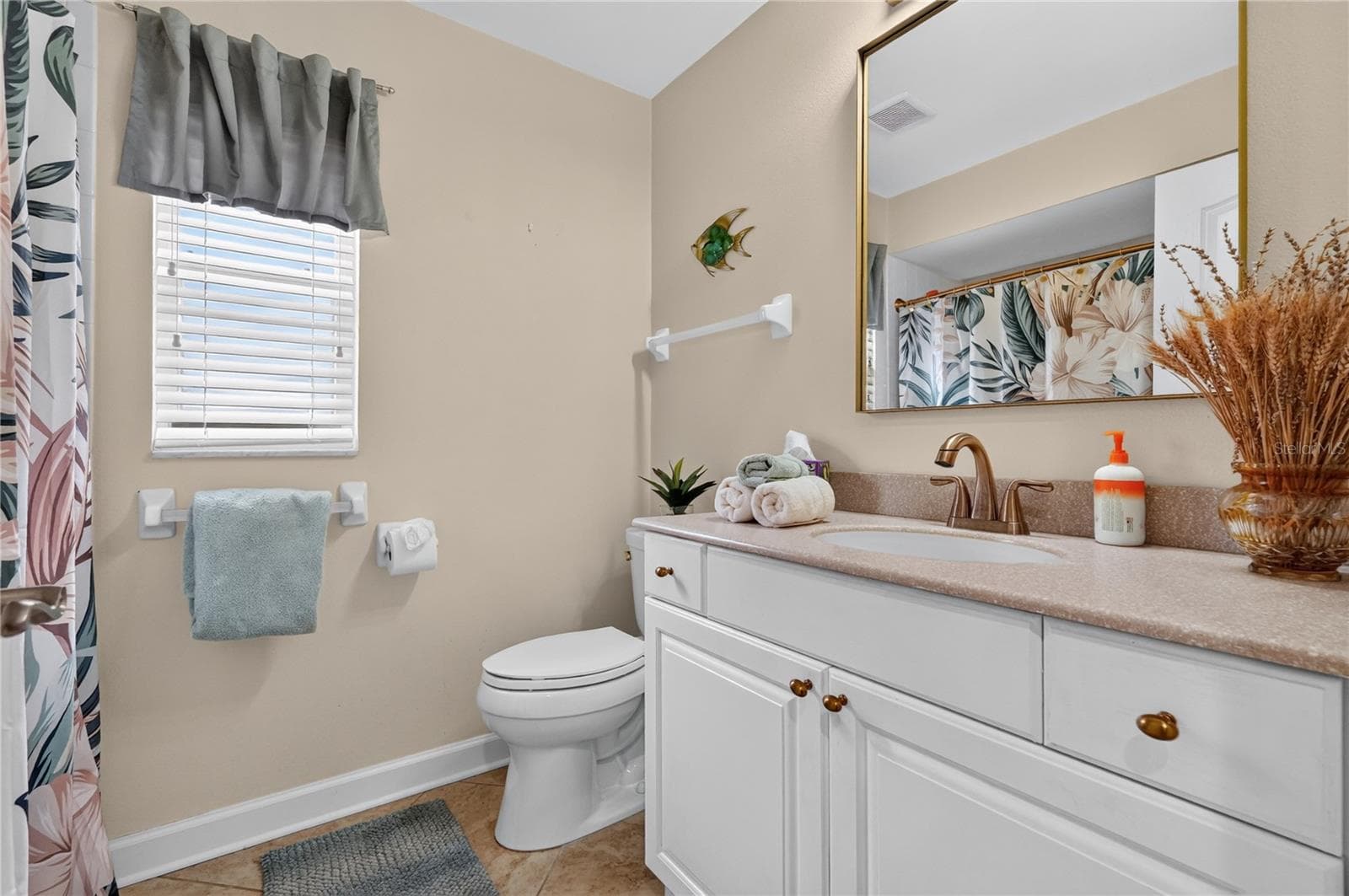 2ND BATHROOM - 6905 STONE RIVER, BRADENTON