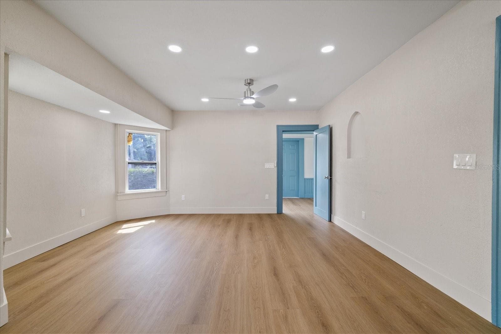 Single Family Residence at 3501 17TH AVE S, ST PETERSBURG, photo 14 of 26
