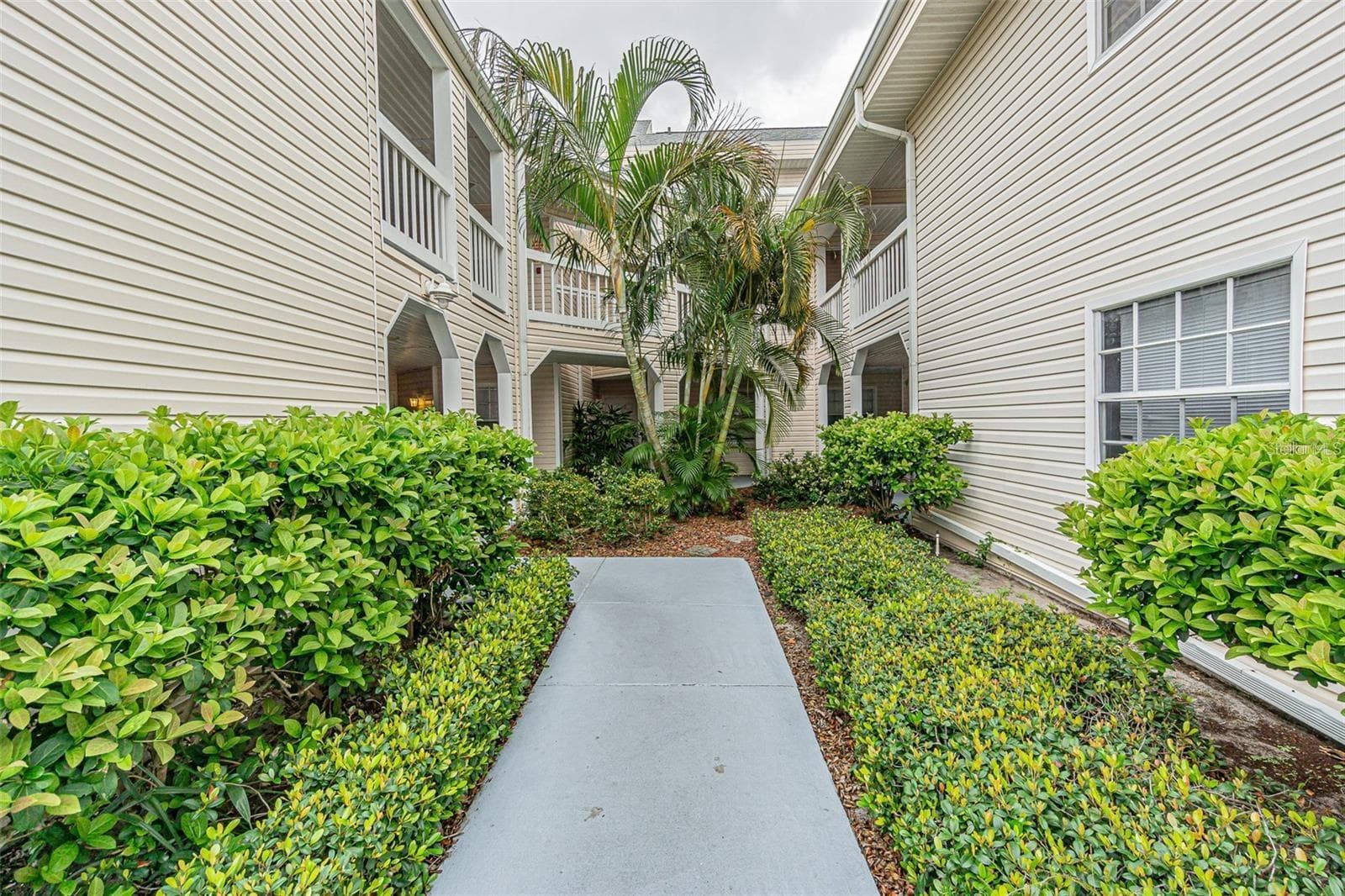 Condominium at 6907 STONES THROW CIR N #2203, ST PETERSBURG, photo 2 of 35