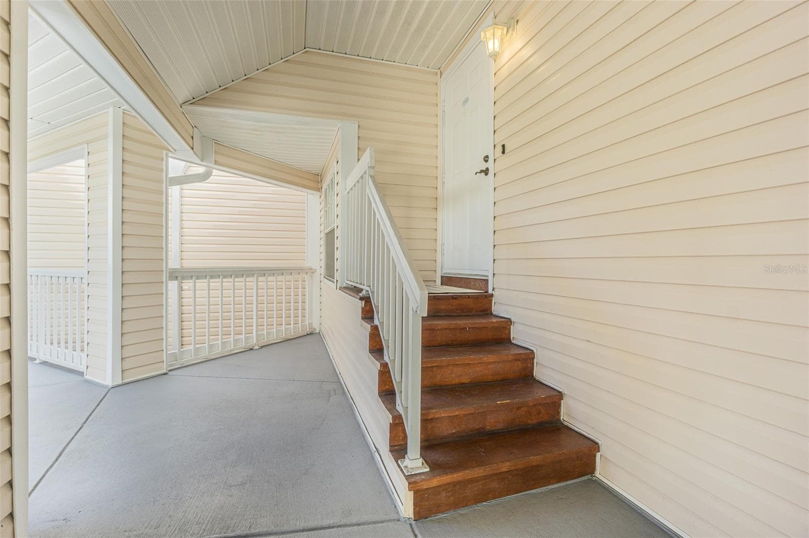 Condominium at 6907 STONES THROW CIR N #2203, ST PETERSBURG, photo 3 of 35