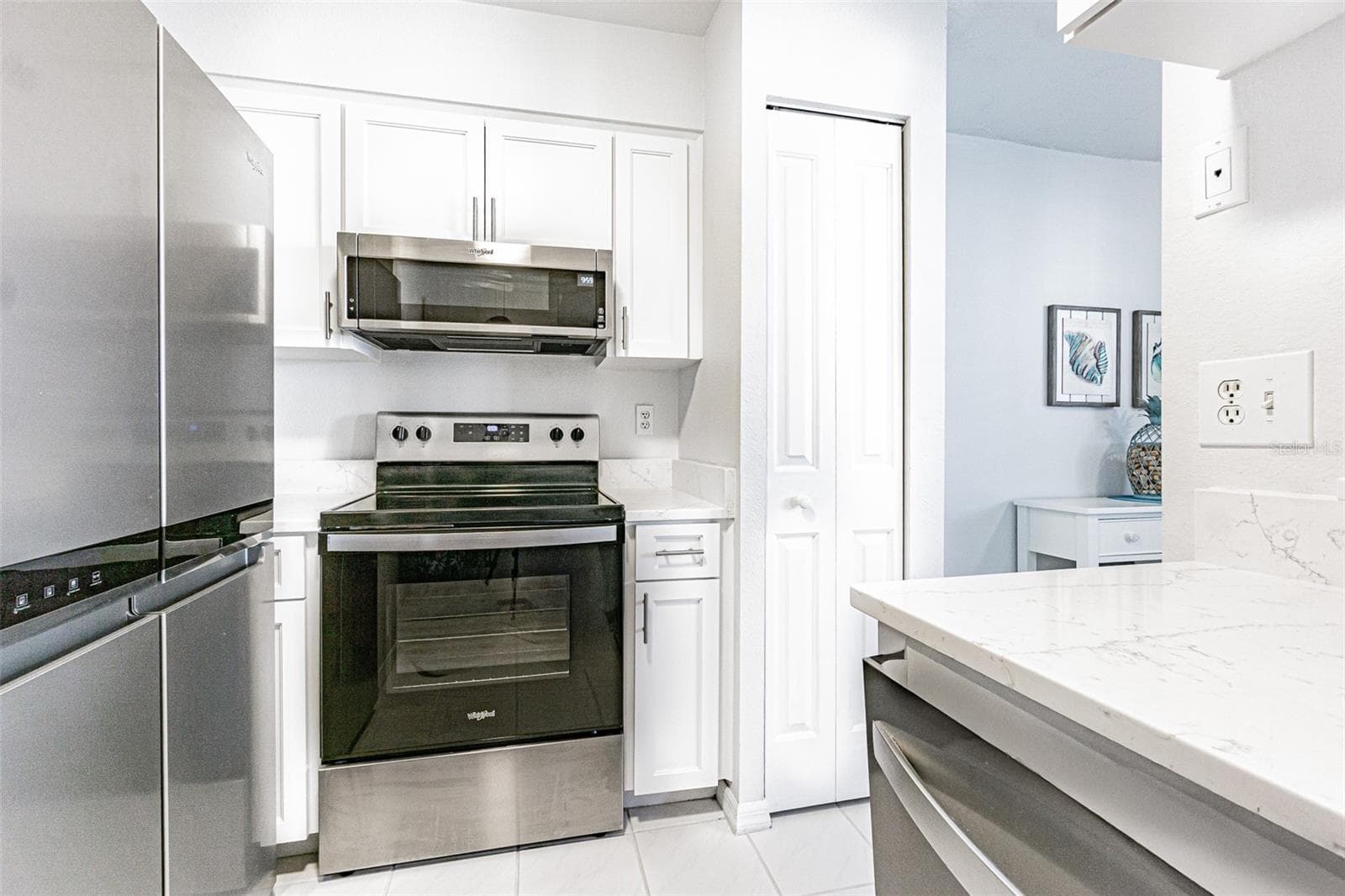 Condominium at 6907 STONES THROW CIR N #2203, ST PETERSBURG, photo 12 of 35
