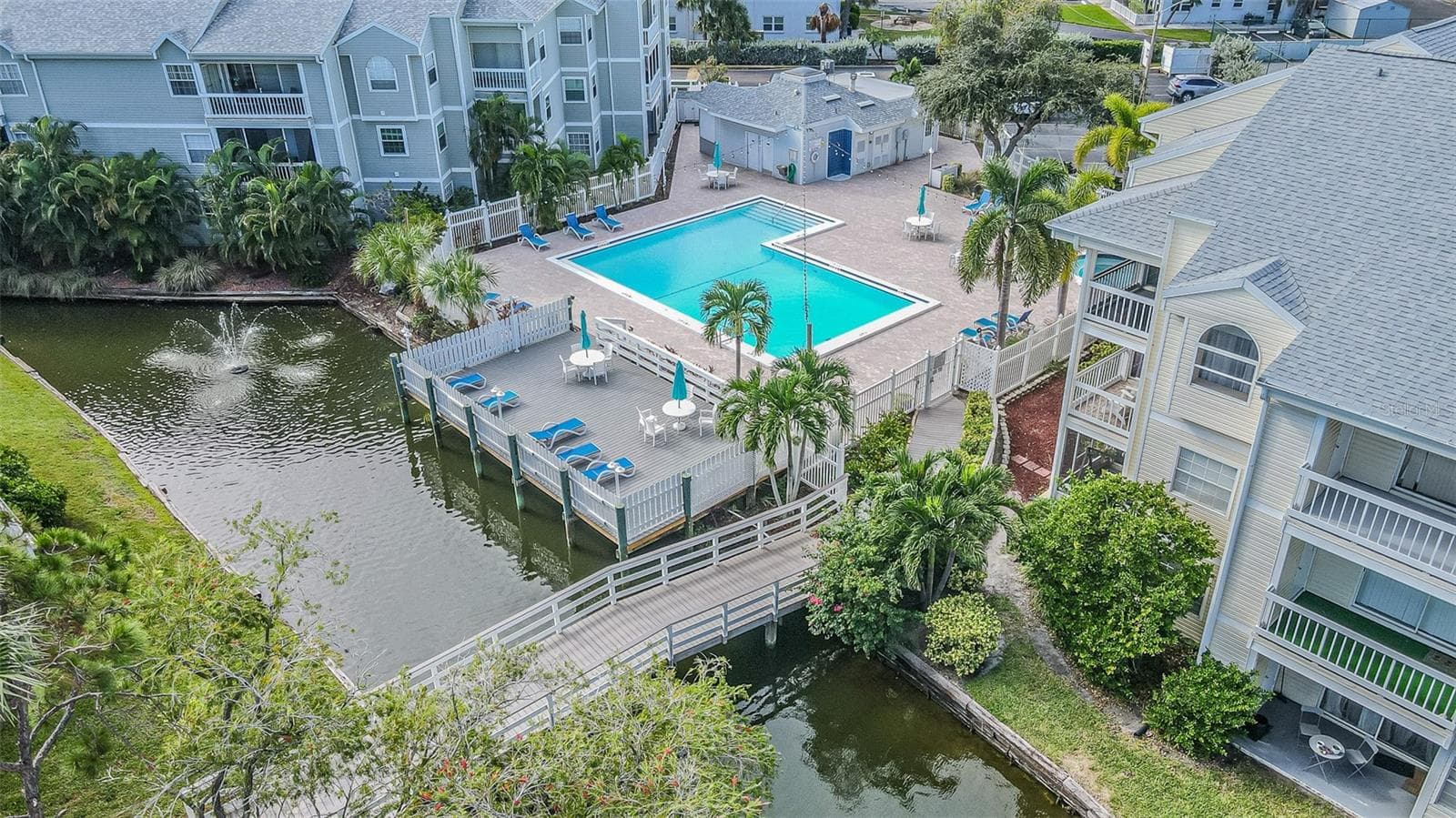 Condominium at 6907 STONES THROW CIR N #2203, ST PETERSBURG, photo 28 of 35