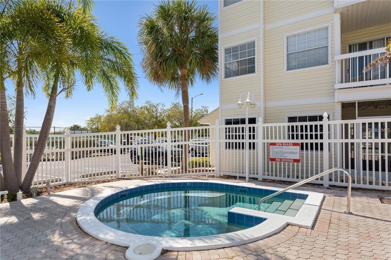 Condominium at 6907 STONES THROW CIR N #2203, ST PETERSBURG, photo 30 of 35