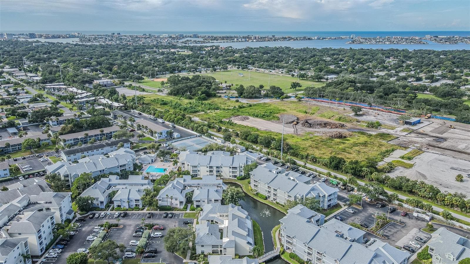 Condominium at 6907 STONES THROW CIR N #2203, ST PETERSBURG, photo 33 of 35