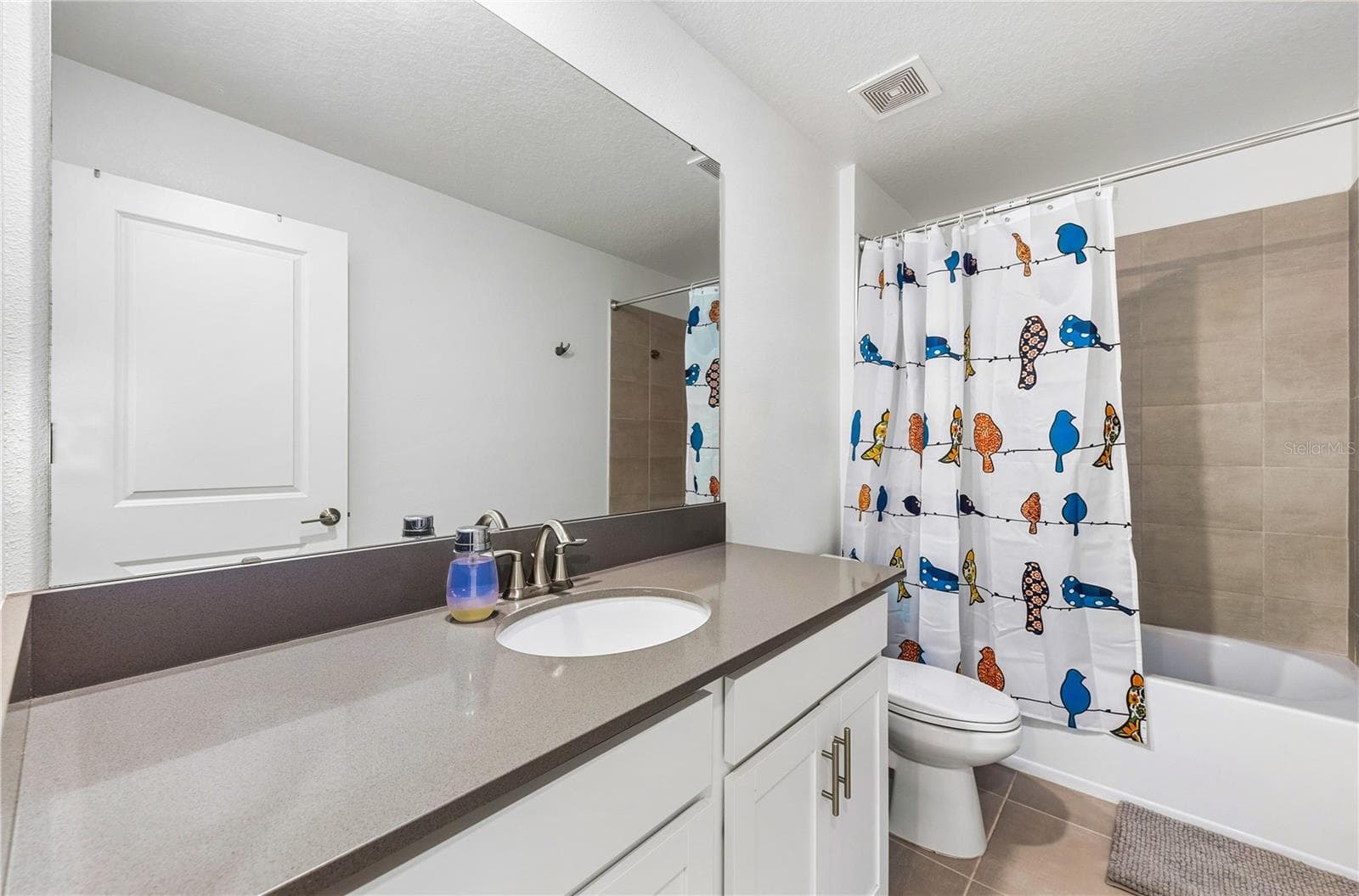 Townhouse at 11730 BOLDFACE DR, ORLANDO, photo 19 of 33