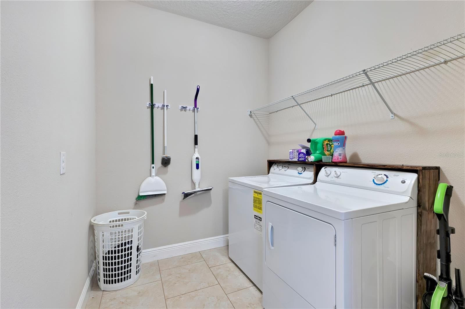 Single Family Residence at 1497 SOFTSHELL ST, ST CLOUD, photo 17 of 33