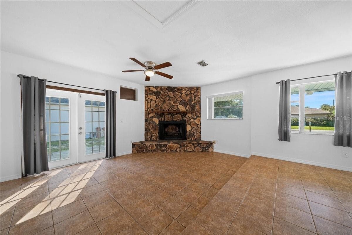 Living Room - 8481 SE 120TH PL, BELLEVIEW