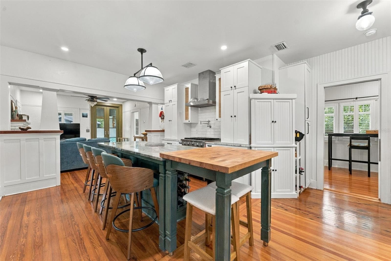 Single Family Residence at 2121 DARTMOUTH AVE N, ST PETERSBURG, photo 13 of 64