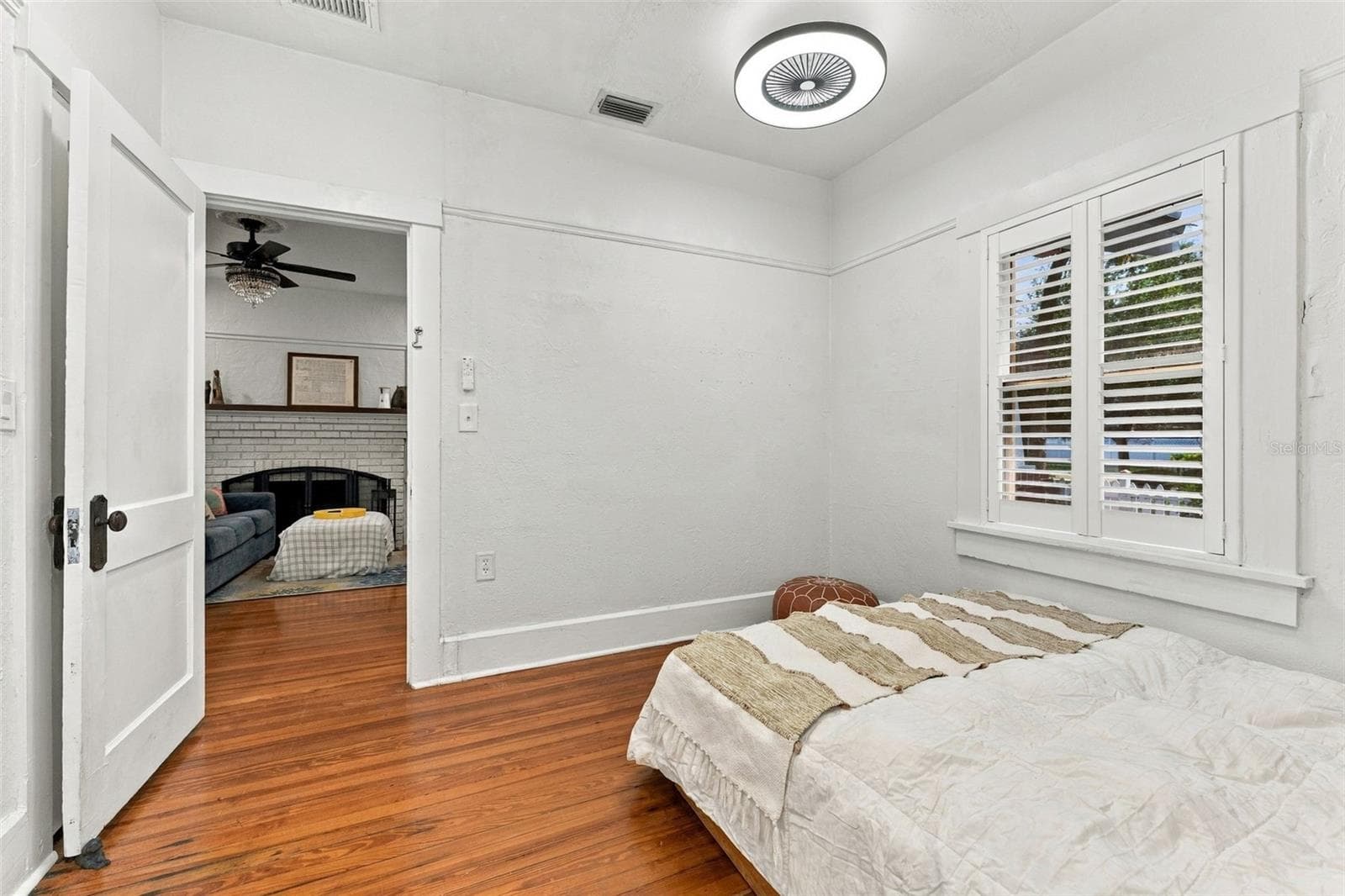Single Family Residence at 2121 DARTMOUTH AVE N, ST PETERSBURG, photo 25 of 64
