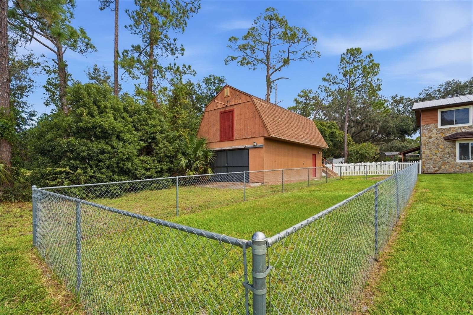 Single Family Residence at 340 KIWANIS CIR, CHULUOTA, photo 27 of 37