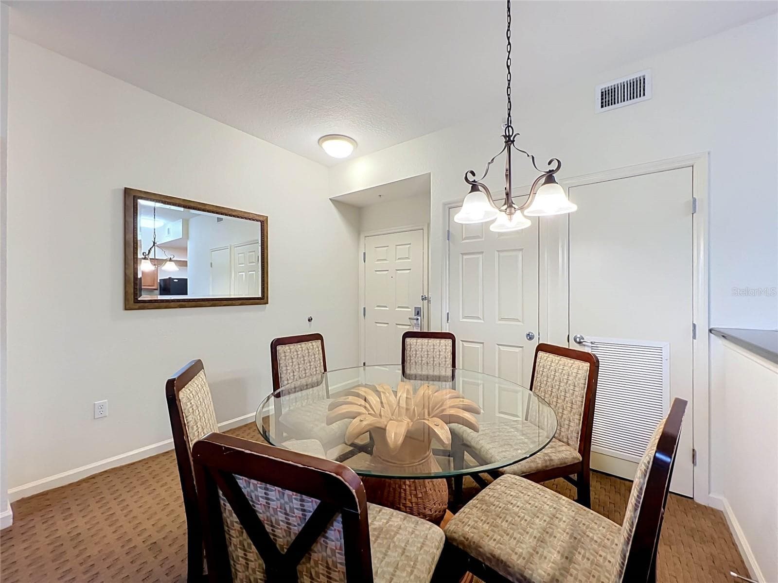 Condo - Hotel at 8101 RESORT VILLAGE DR #31204, ORLANDO, photo 8 of 71