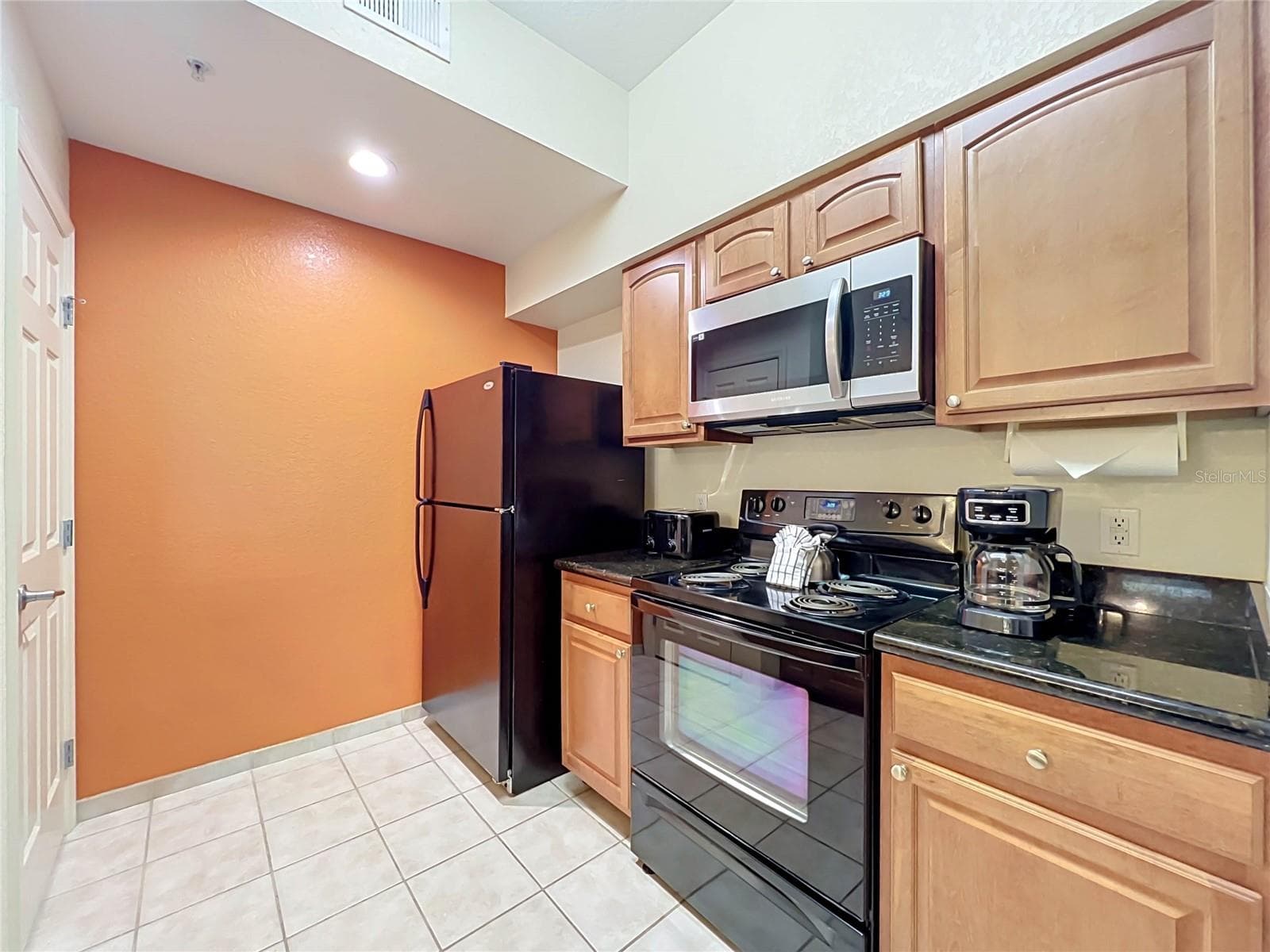 Condo - Hotel at 8101 RESORT VILLAGE DR #31204, ORLANDO, photo 10 of 71