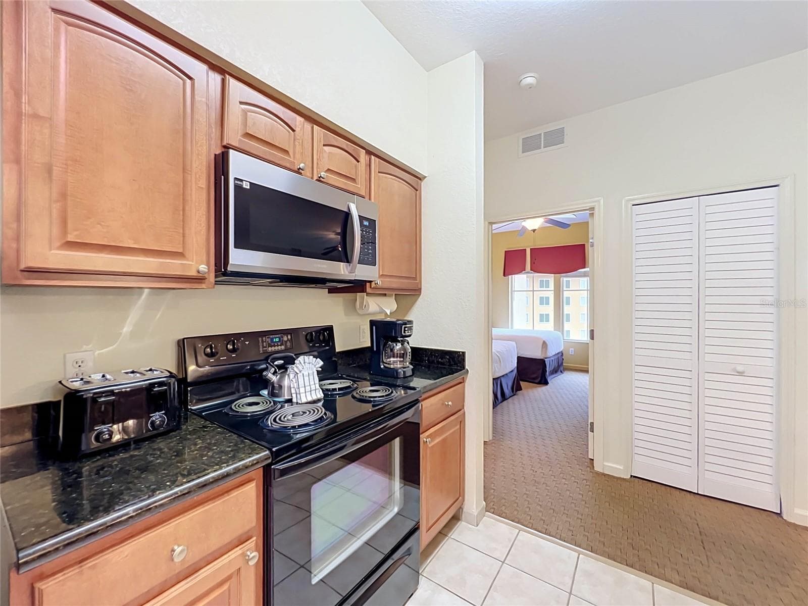 Condo - Hotel at 8101 RESORT VILLAGE DR #31204, ORLANDO, photo 14 of 71