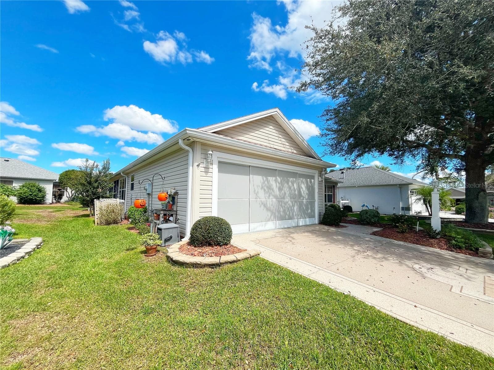 Single Family Residence at 3209 HAMPTON LN, THE VILLAGES, photo 17 of 59