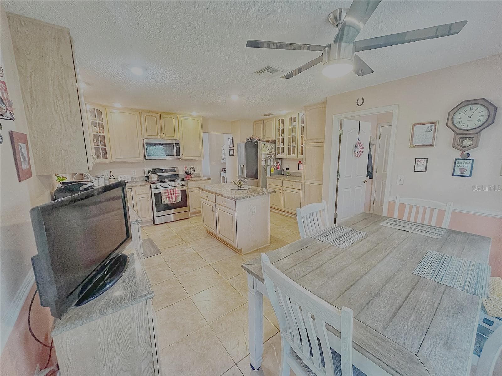 Single Family Residence at 3209 HAMPTON LN, THE VILLAGES, photo 34 of 59