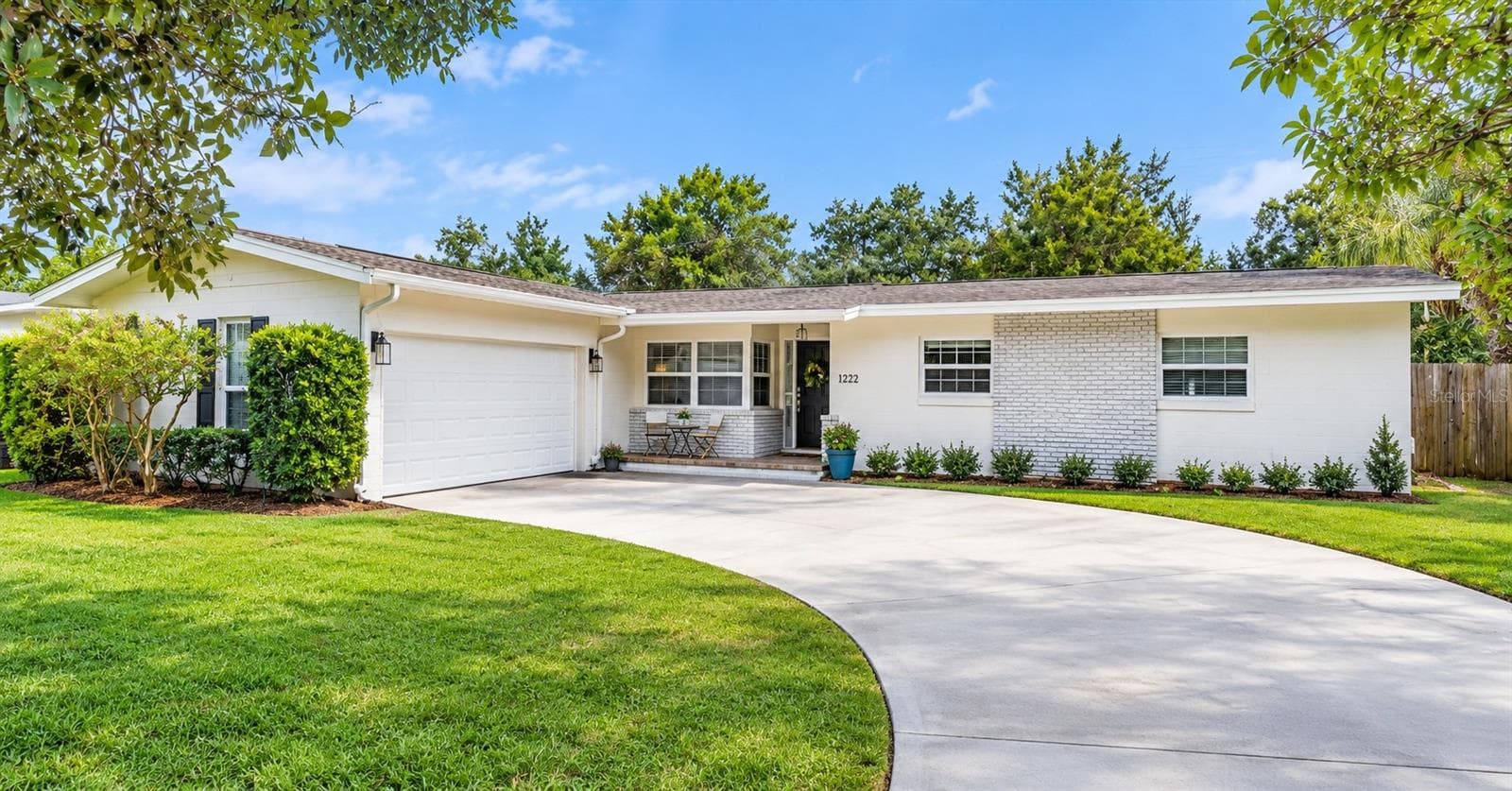 2322 WOODCREST DR