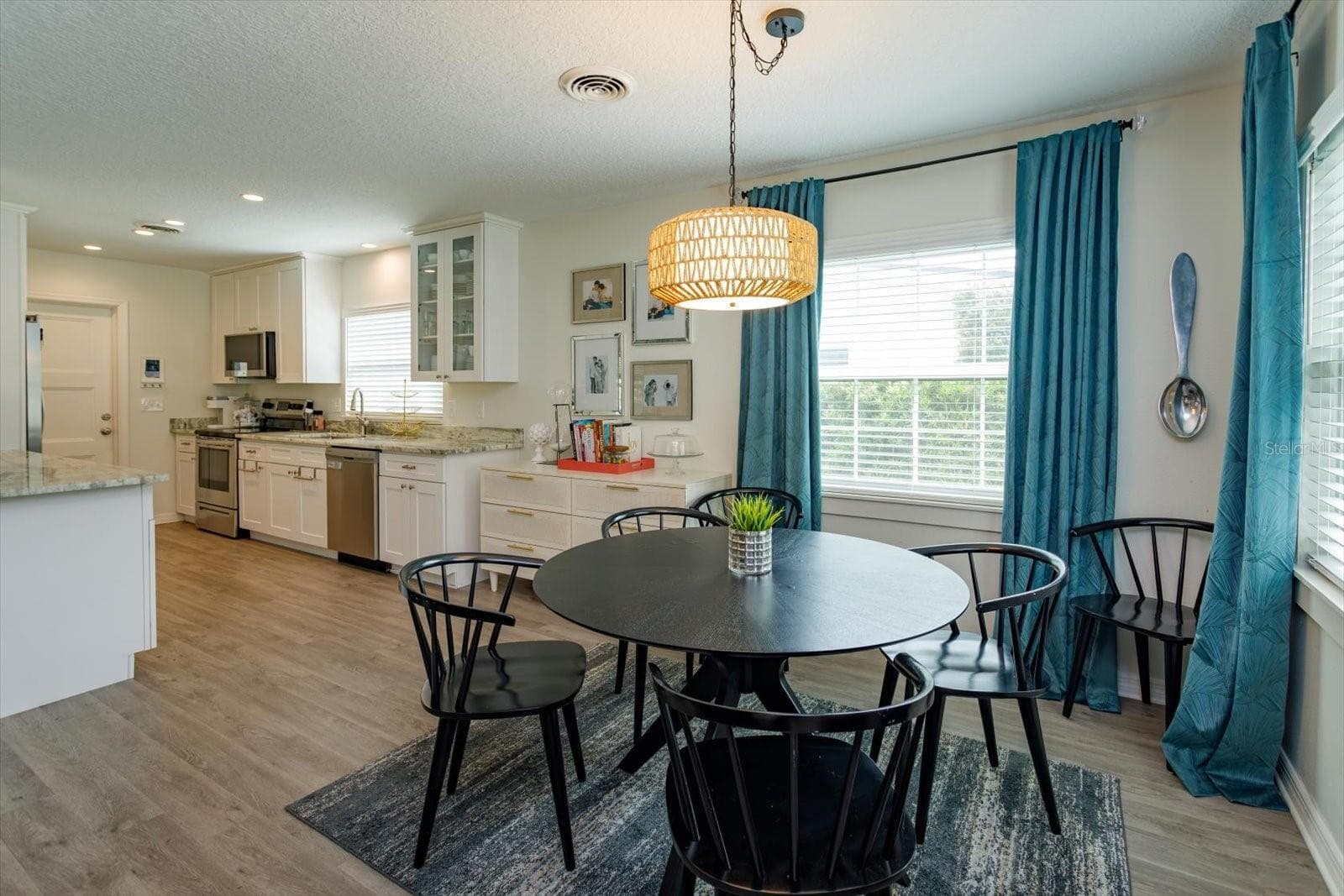 Single Family Residence at 2322 WOODCREST DR, WINTER PARK, photo 9 of 28
