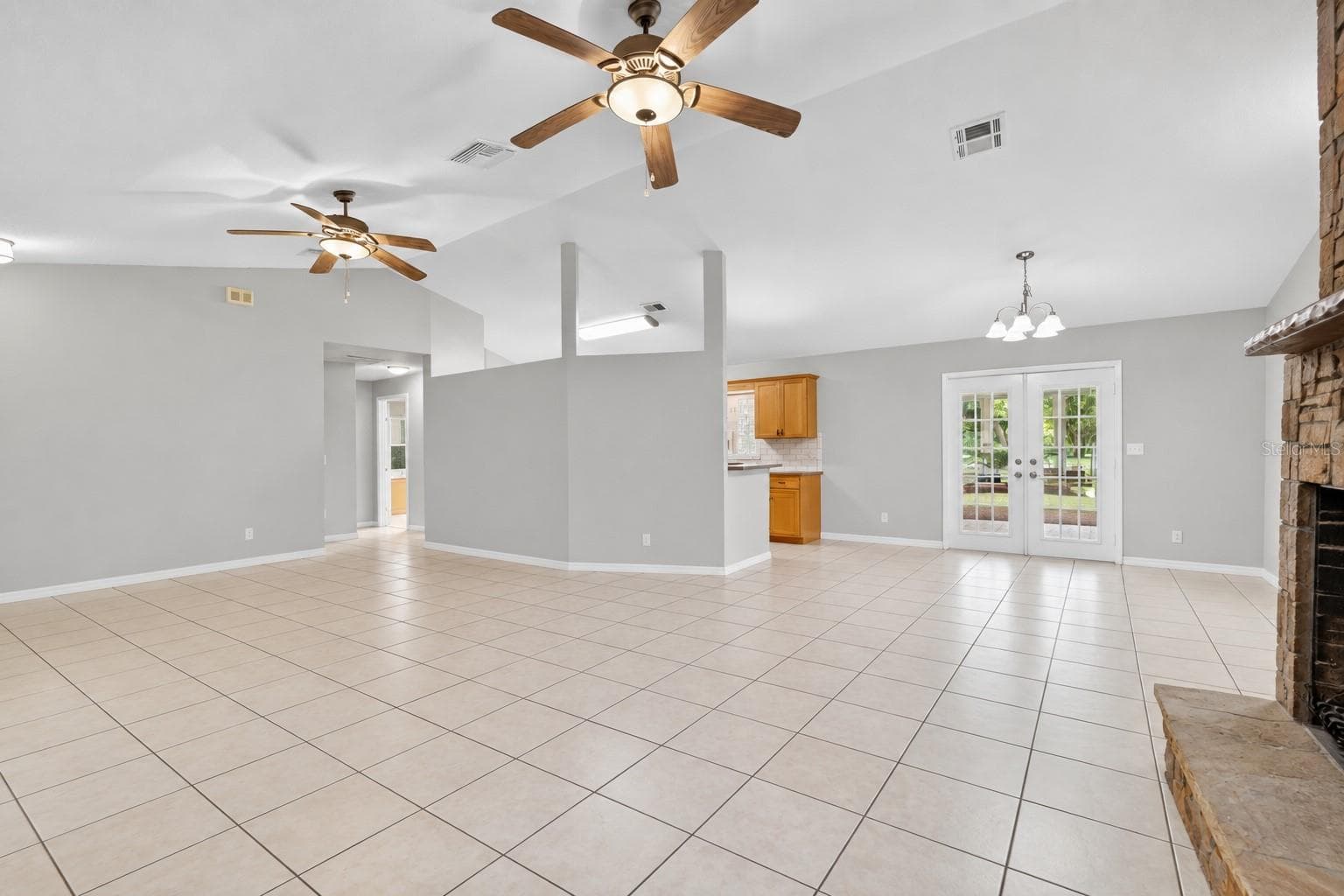 Single Family Residence at 15020 W HIGHWAY 328, OCALA, photo 10 of 42