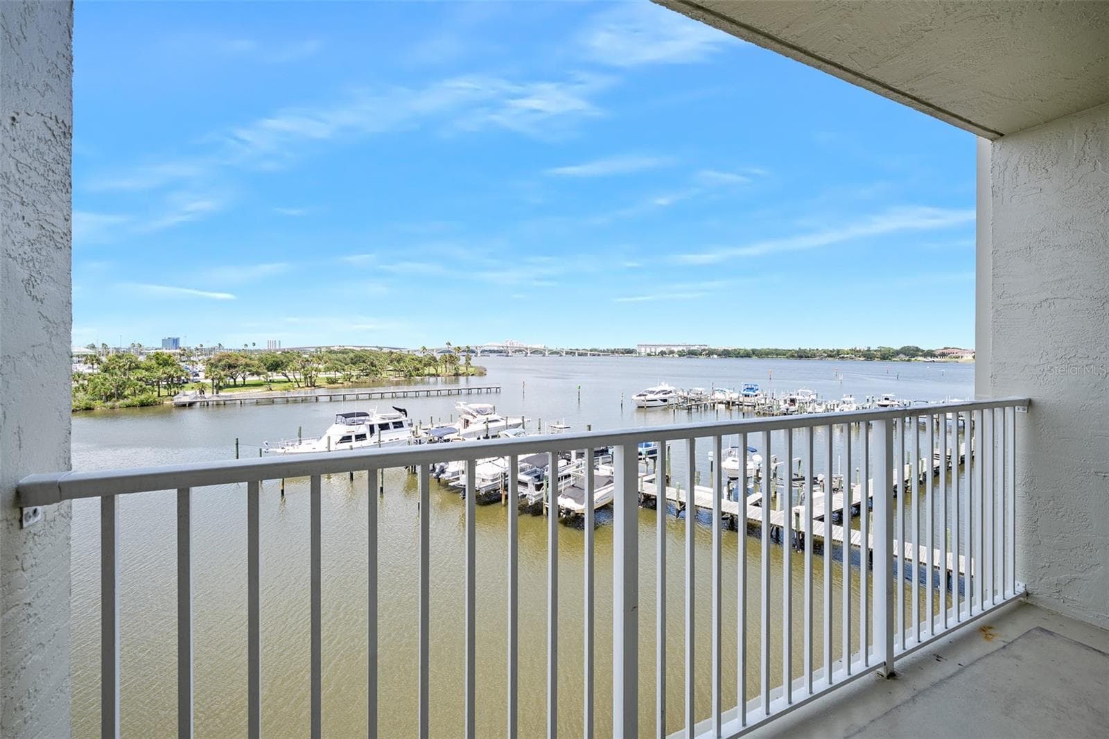 Condominium at 544 MARINA POINT DR #5440, DAYTONA BEACH, photo 8 of 45