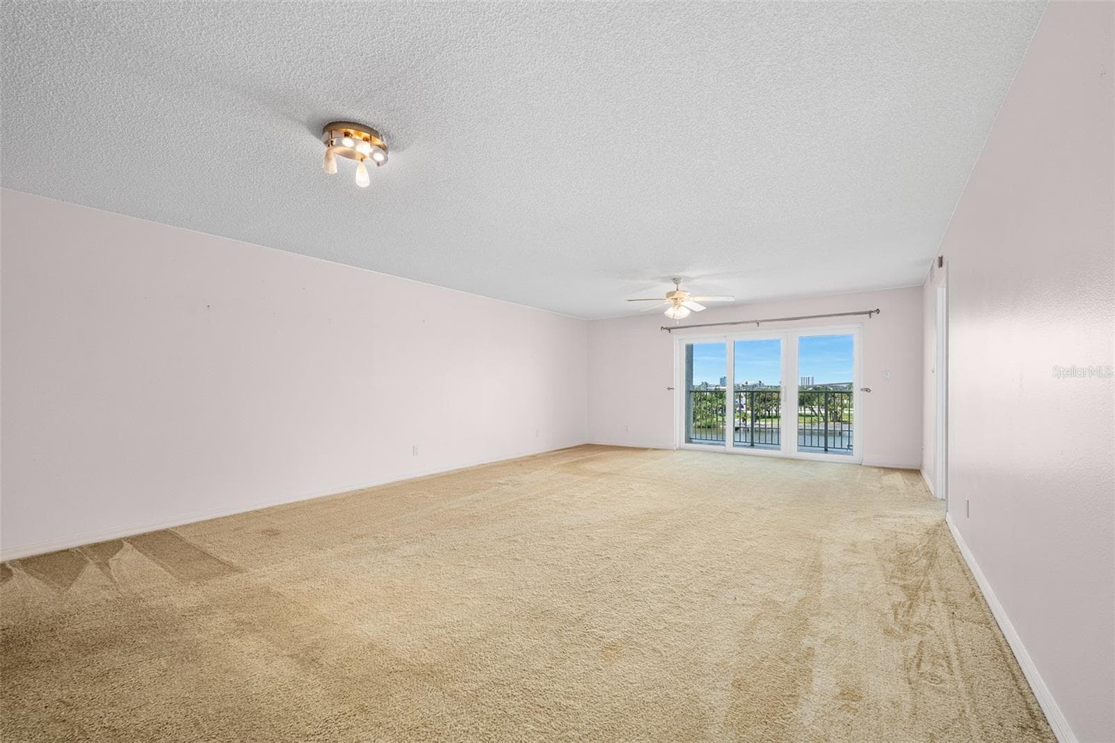 Condominium at 544 MARINA POINT DR #5440, DAYTONA BEACH, photo 11 of 45