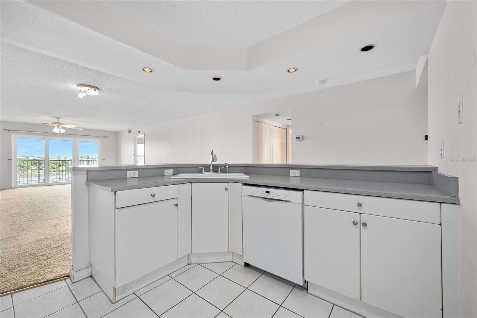 Condominium at 544 MARINA POINT DR #5440, DAYTONA BEACH, photo 15 of 45