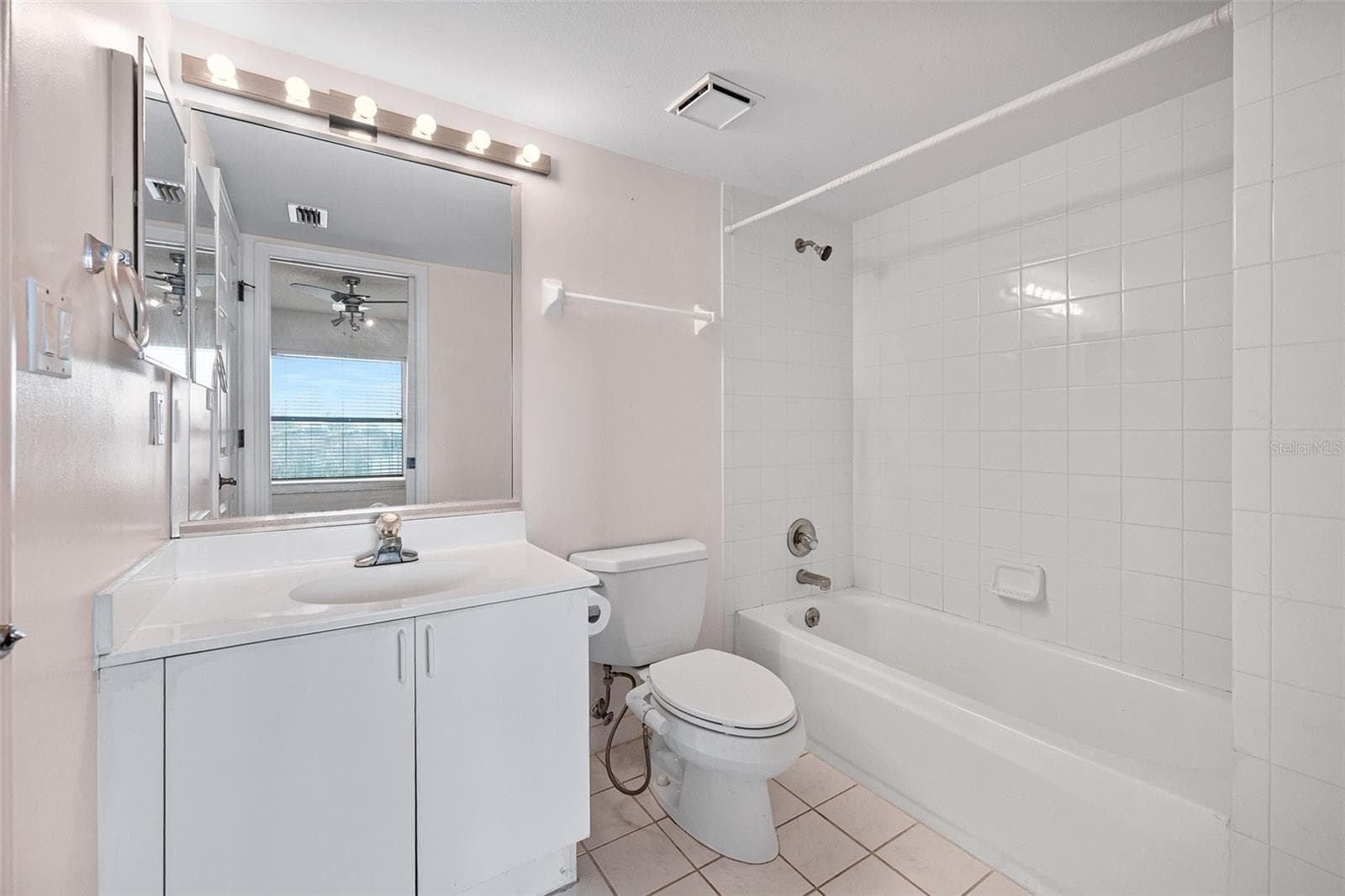 Condominium at 544 MARINA POINT DR #5440, DAYTONA BEACH, photo 27 of 45