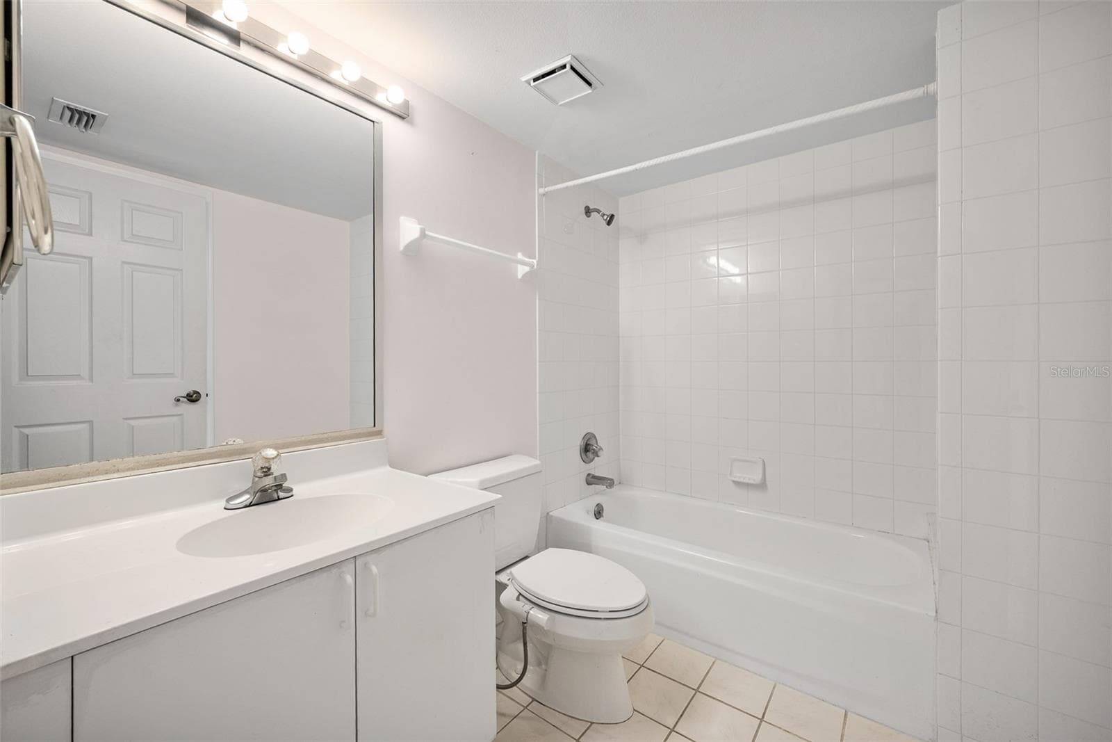 Condominium at 544 MARINA POINT DR #5440, DAYTONA BEACH, photo 28 of 45