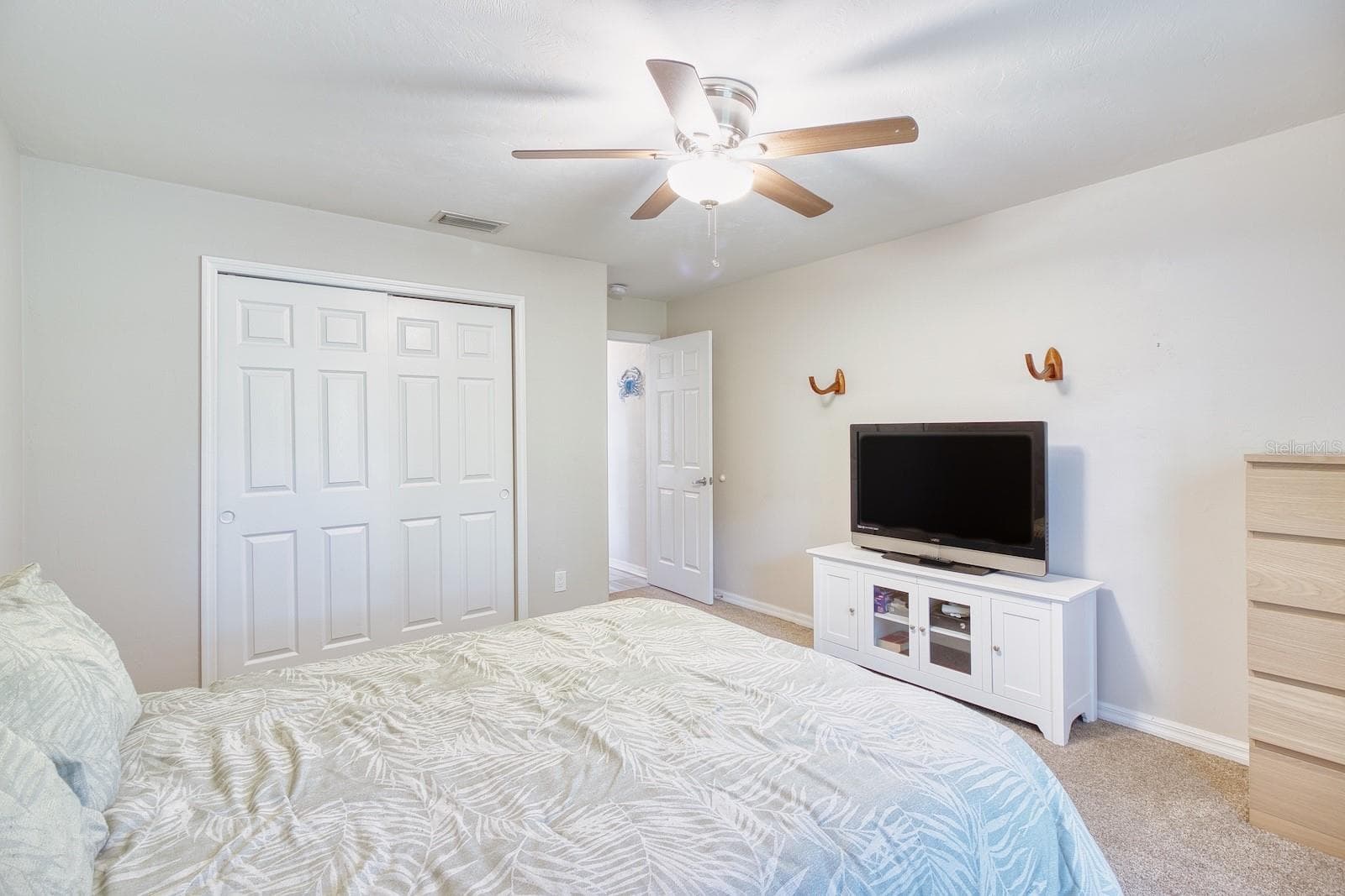 Single Family Residence at 27 SOUNDERS TRAIL CIR, ORMOND BEACH, photo 12 of 23