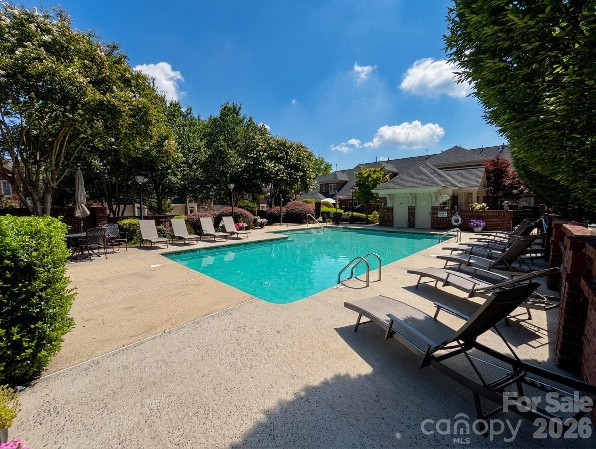 Townhouse at 968 Park Slope Drive, Charlotte, photo 15 of 16