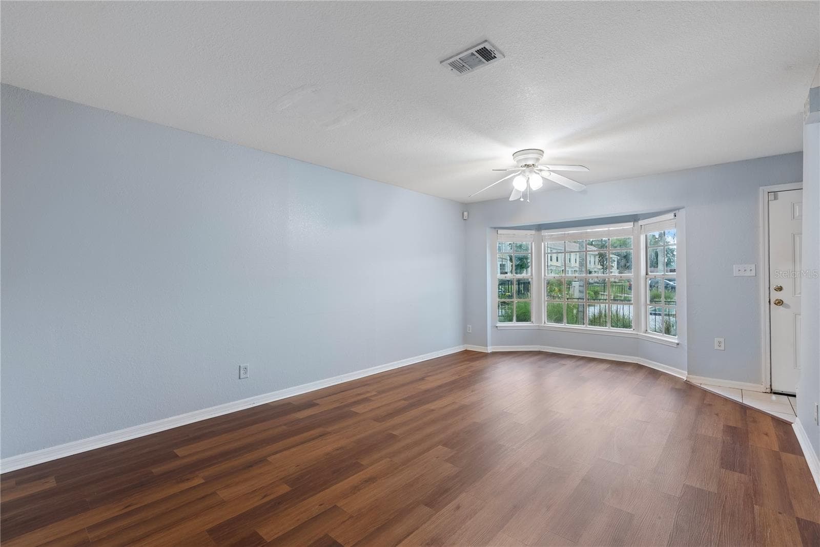 Townhouse at 37314 EMBASSY PARK LN, DADE CITY, photo 6 of 21