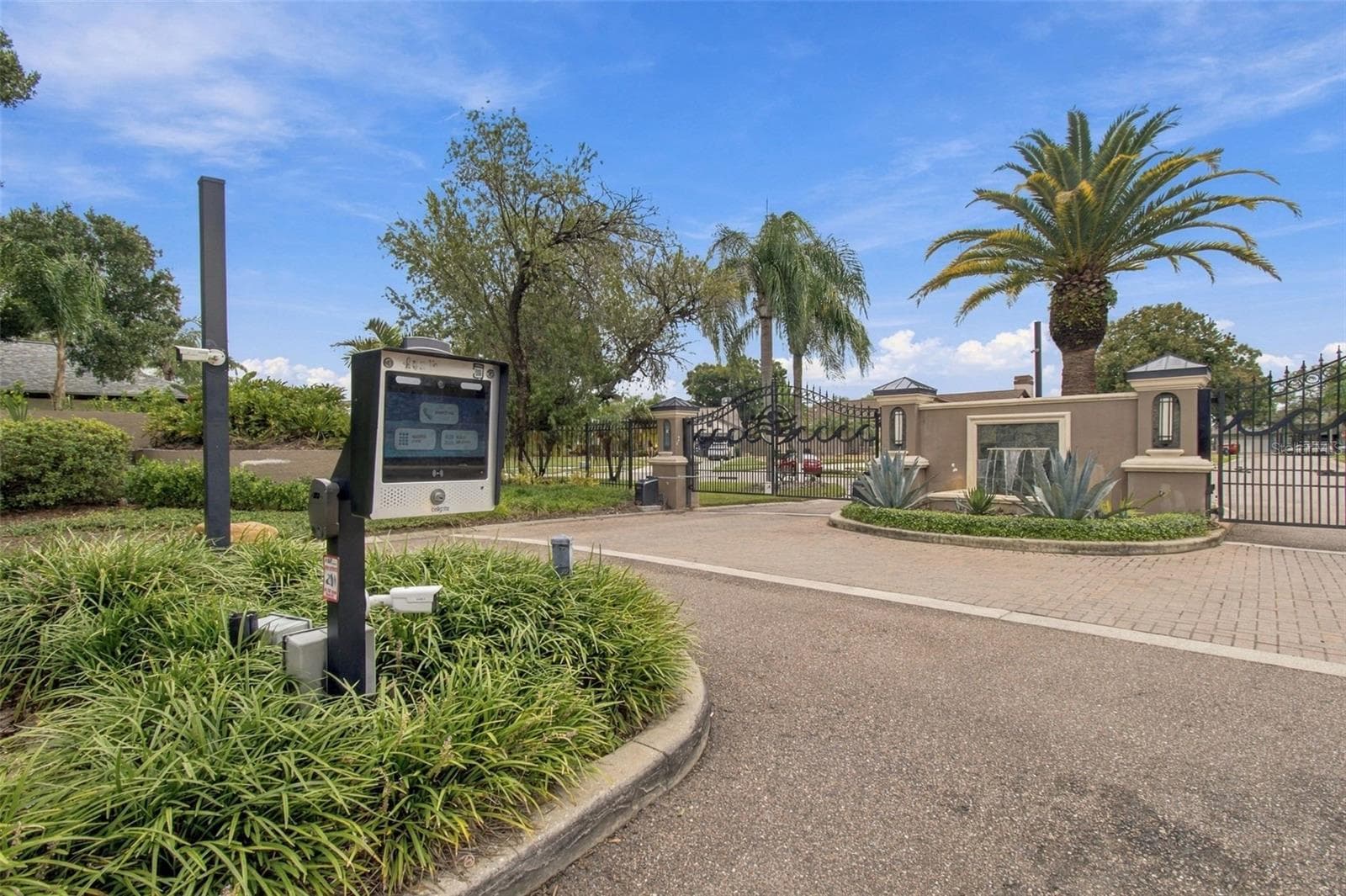 Single Family Residence at 4109 CROSSWATER DR, TAMPA, photo 57 of 63