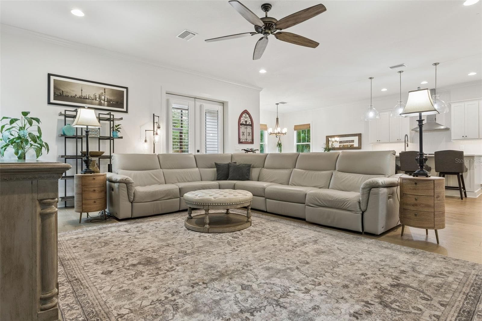 living room - 3513 W TACON ST, TAMPA