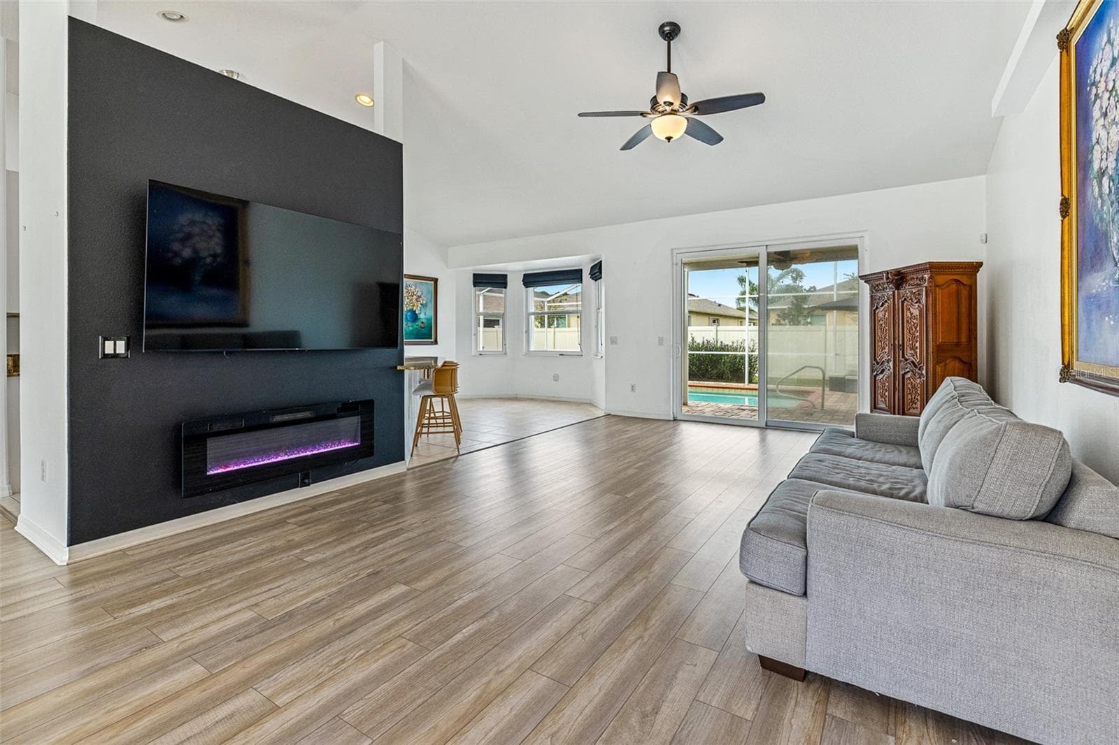 Family room - 122 SAN REMO DR, EDGEWATER