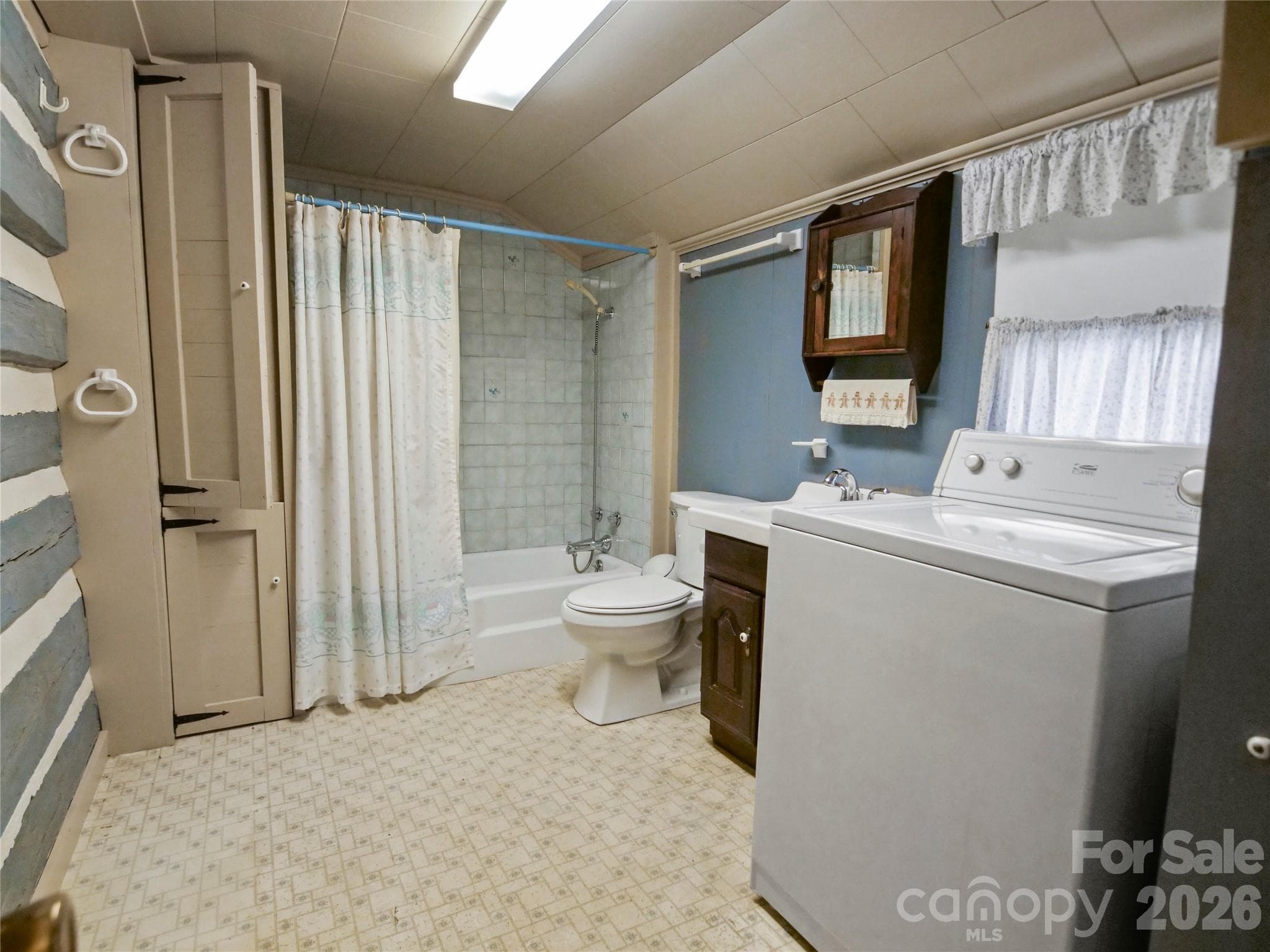 Single Family Residence at 2125 Whiteside Road, Mill Spring, photo 14 of 35