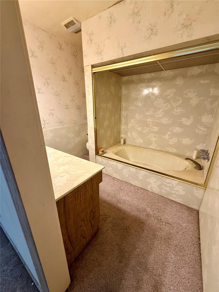 Primary Bathroom - 104 13TH ST SE, WINTER HAVEN