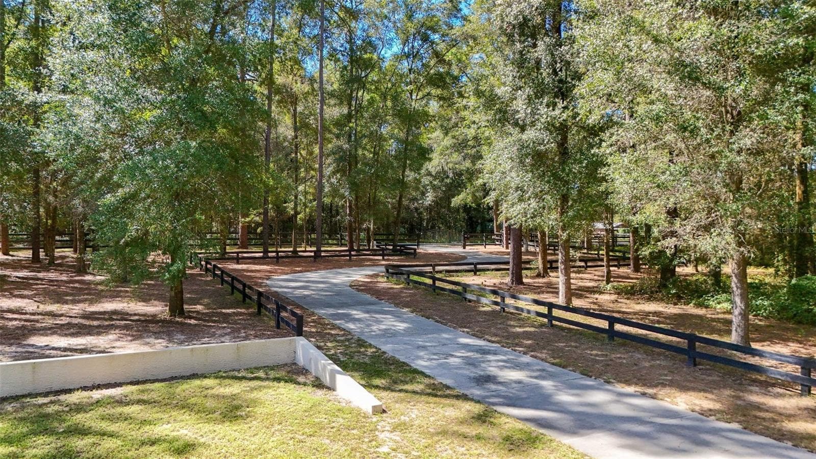 Single Family Residence at 3 CARRY BACK RD, OCALA, photo 3 of 85