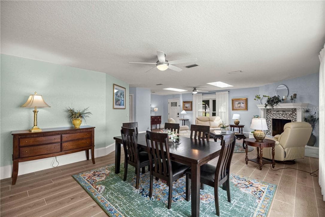 Single Family Residence at 12014 W Dolphin CT, HOMOSASSA FL 34448, photo 13 of 51