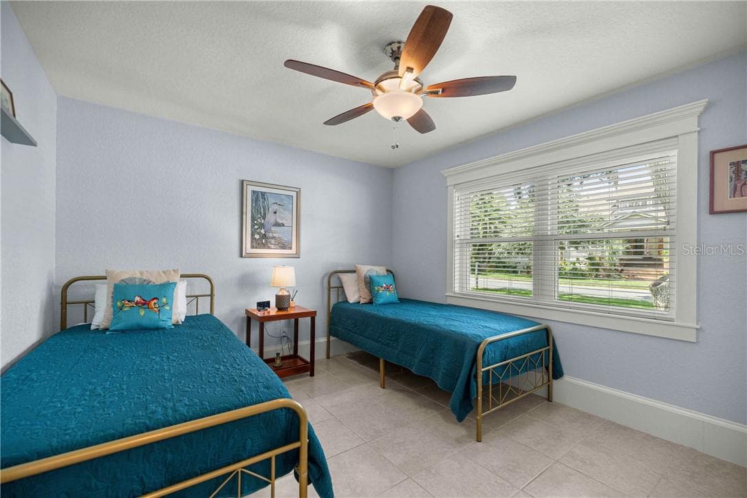 Single Family Residence at 12014 W Dolphin CT, HOMOSASSA FL 34448, photo 27 of 51