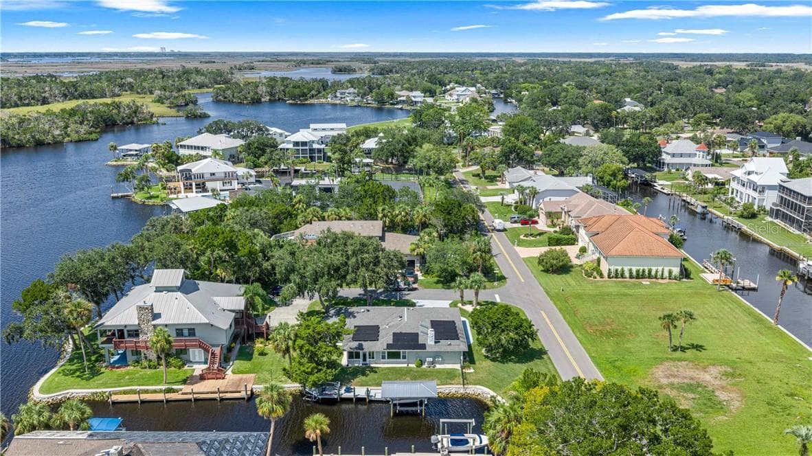 Single Family Residence at 12014 W Dolphin CT, HOMOSASSA FL 34448, photo 47 of 51