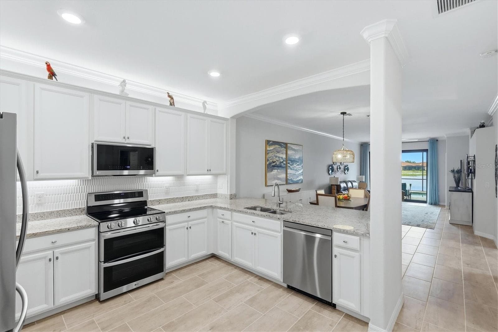 Villa at 24033 CANTERWOOD WAY, VENICE, photo 6 of 86