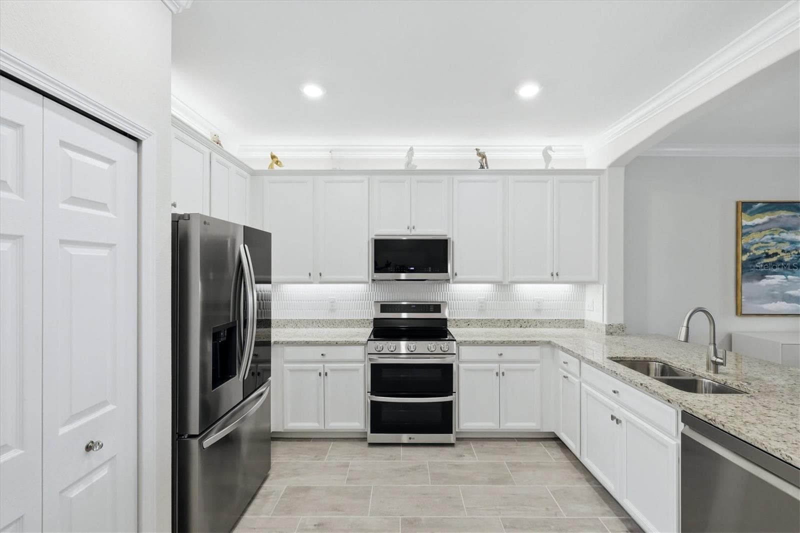 Villa at 24033 CANTERWOOD WAY, VENICE, photo 36 of 86