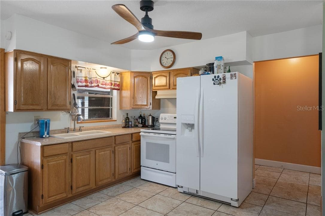 Single Family Residence at 1165 S Trellis DR, HOMOSASSA FL 34448, photo 16 of 50