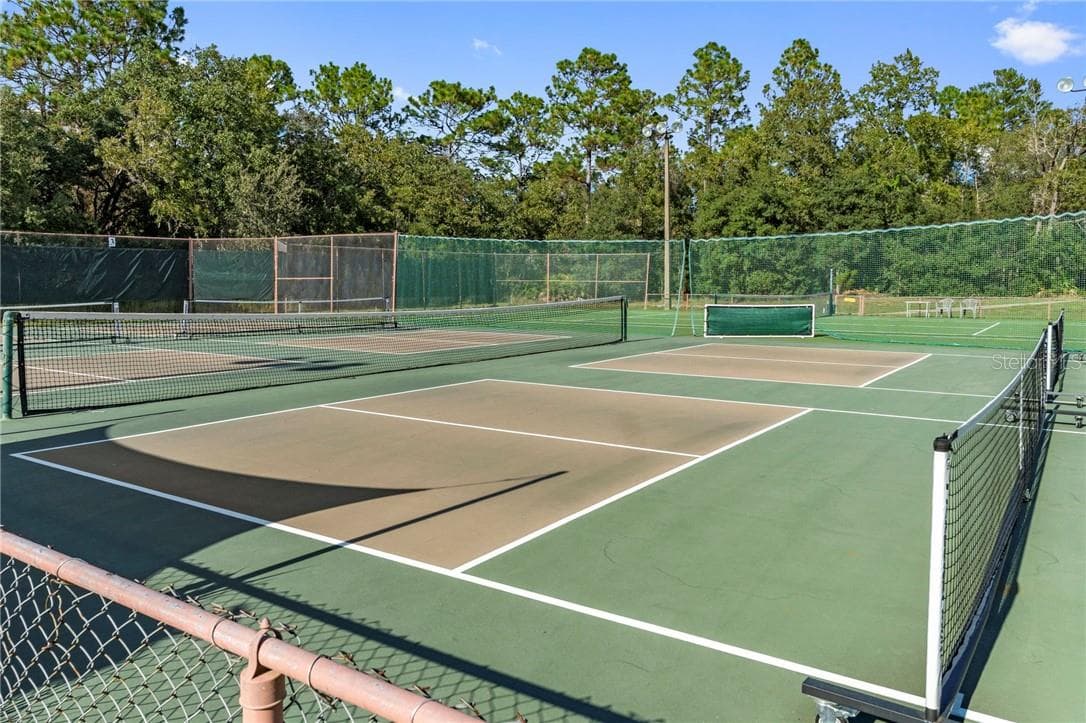 Tennis - 12 HACKBERRY DR, HOMOSASSA FL 34446