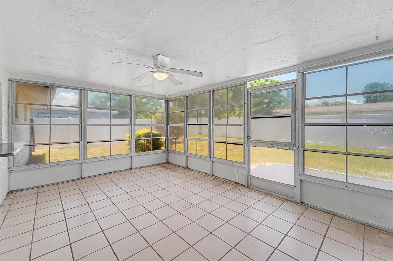 Virtually staged - 7006 MAPLEHURST DR, PORT RICHEY