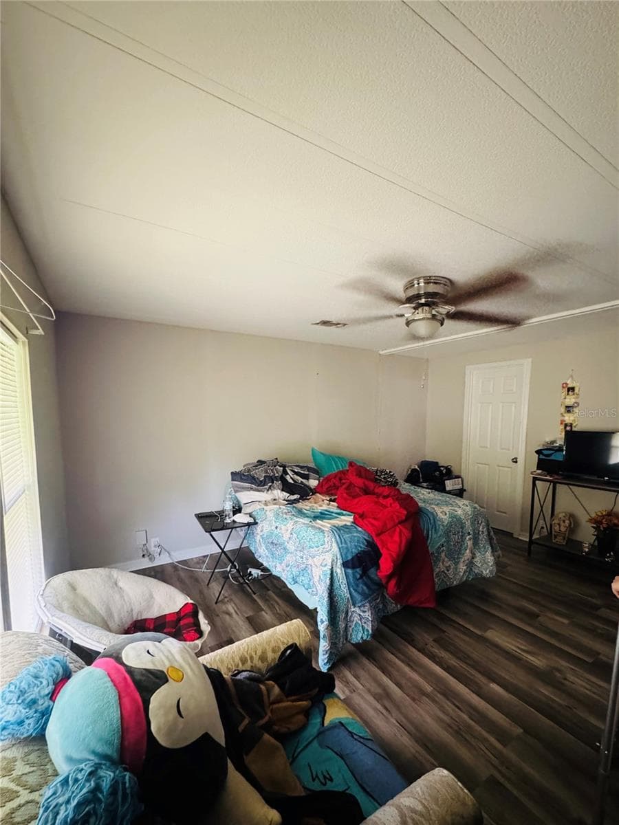 Bedroom 1 - 1013 LIANNE PL, SEFFNER