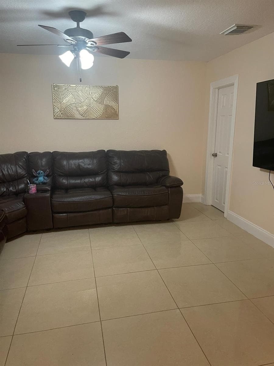 FAMILY - 6004 HARDROCK CIR, ORLANDO