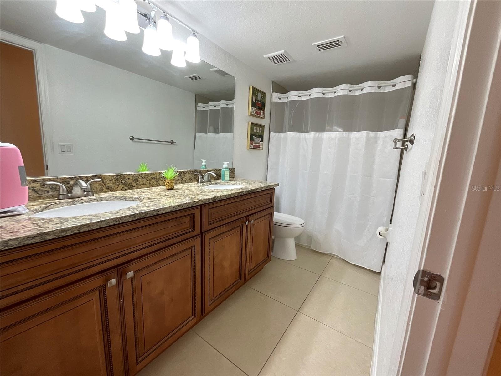 BATHROOM 3 - 6004 HARDROCK CIR, ORLANDO